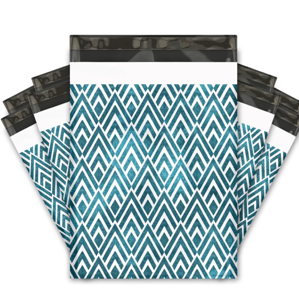 NEW! ❄️💙 20 MENS GEOMETRIC POLY BAGS